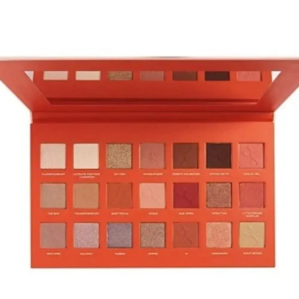 Revolution Beauty X Friends He's Her‎ Lobster Shadow Palette